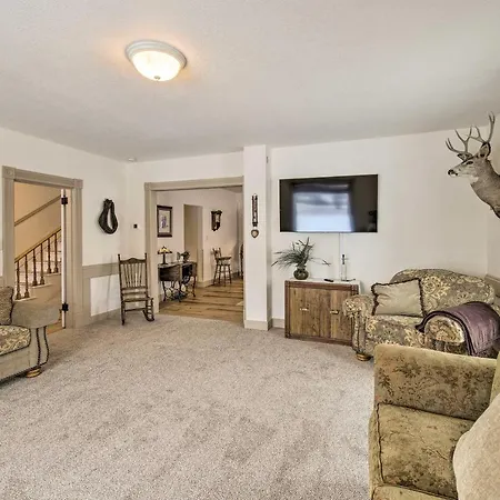 Charming Stevensville Home With Open Yard!